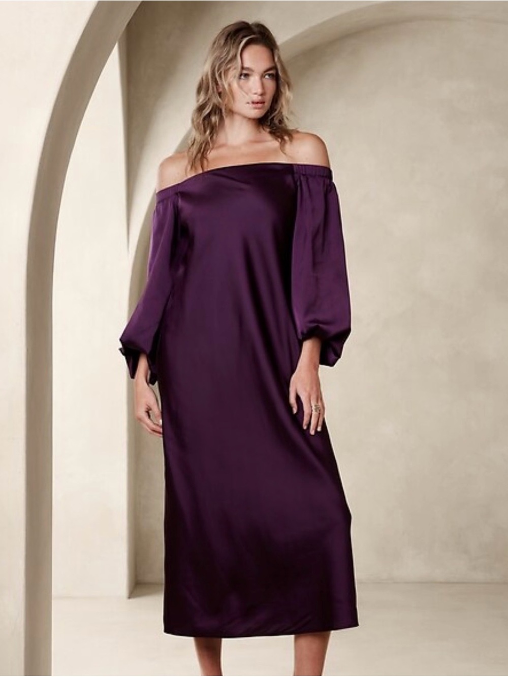 Banana Republic Factory Off-Shoulder Satin Midi Dress in Deep Plum Sz small